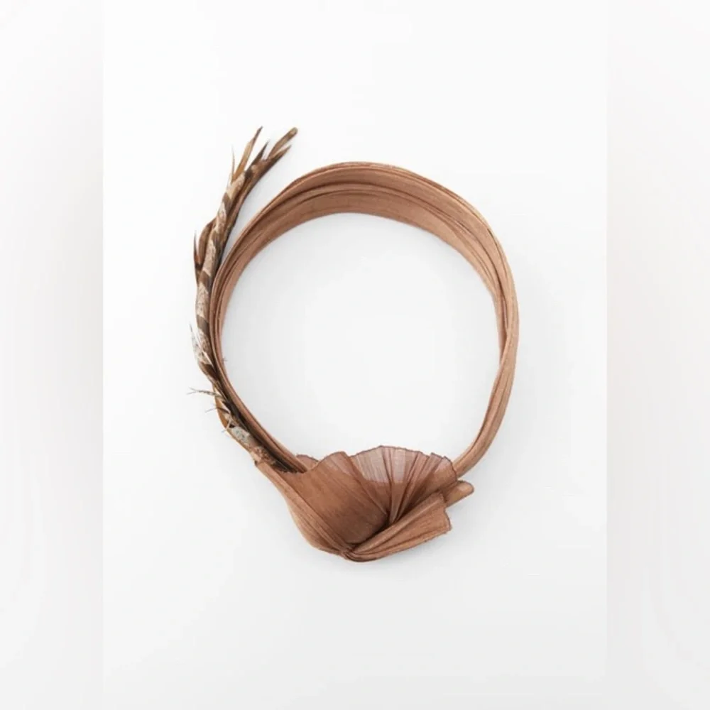 Zara  Feather 🪶Headband Headpiece Size Small- NWT